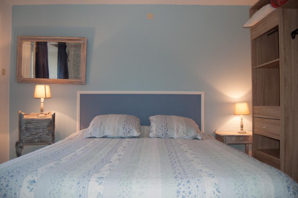 Chambres D'Hotes De La Quairelle Gerpinnes Habitación foto